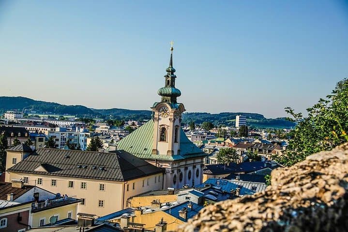 Private 2-hour Walking Tour of Salzburg with official tour guide