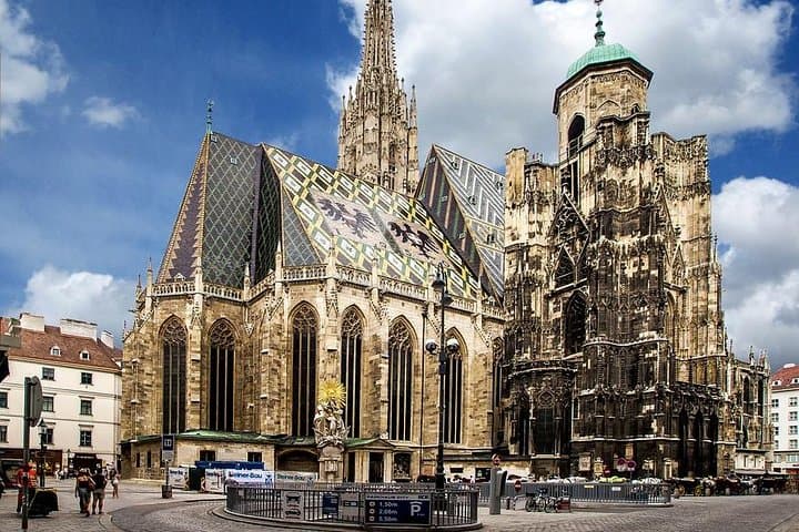 Private 3-hour Walking Tour of Vienna with official tour guide