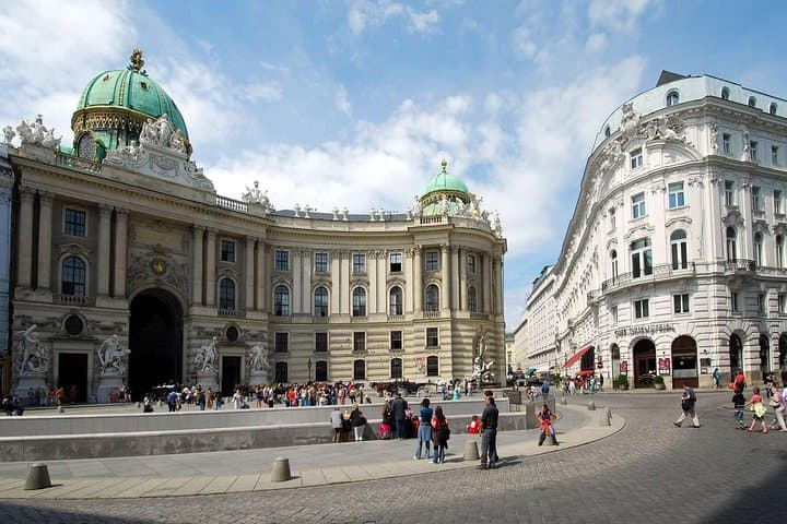Private 3-hour Walking Tour of Vienna with official tour guide