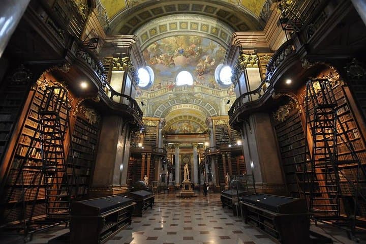 Private 3-hour Walking Tour of Vienna with official tour guide