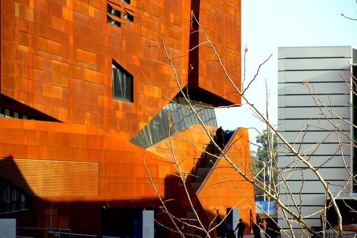 Campus of New Business & Economics University, 1020 Vienna