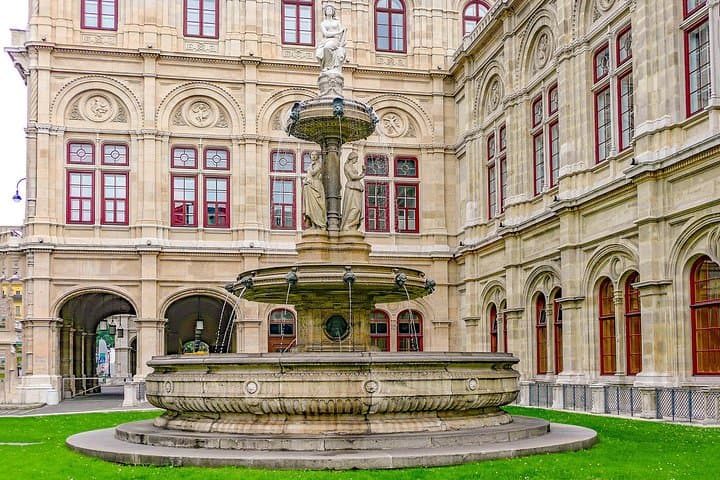 Explore Vienna’s Art and Culture with a Local