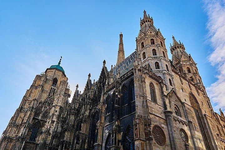 Salzburg to Vienna Private Transfer with Sightseeing