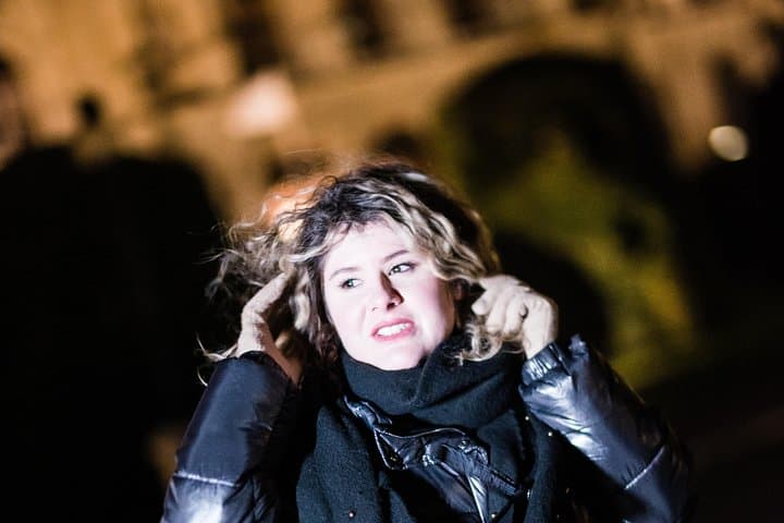 Take Stunning Photos of Yourself While Walking Vienna