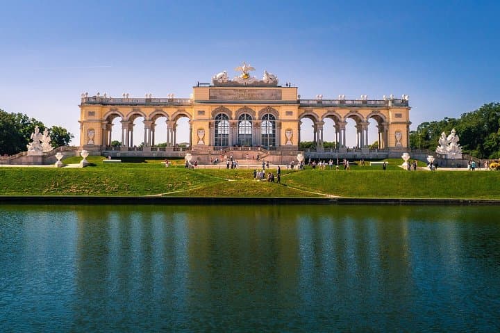 Private Vienna Half-Day Small-Group Tour: City Landmarks and Highlights
