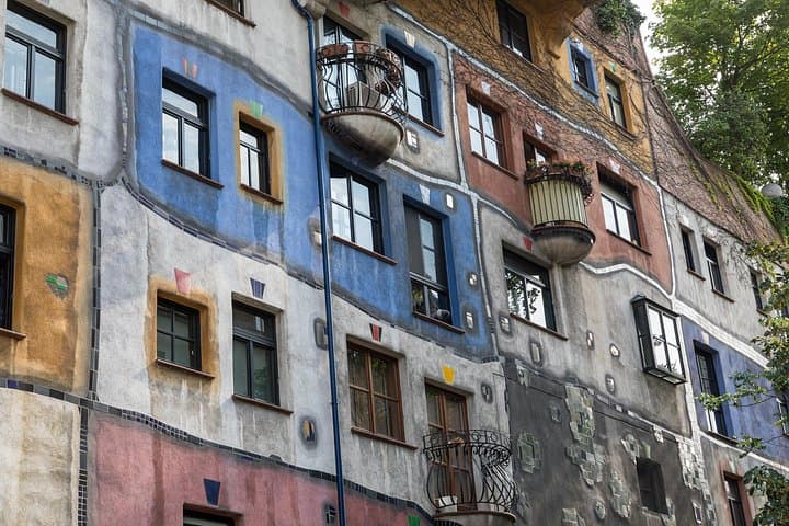 Virtual tour: on the trail of Hundertwasser