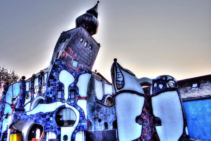 Virtual tour: on the trail of Hundertwasser