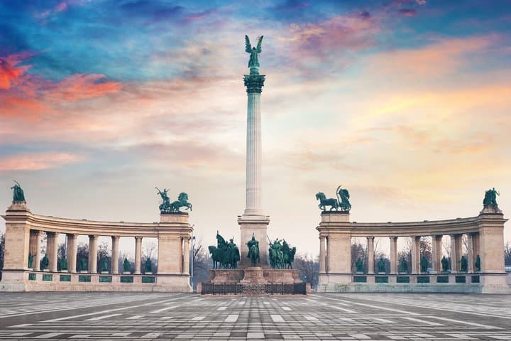 Heroes' Square
