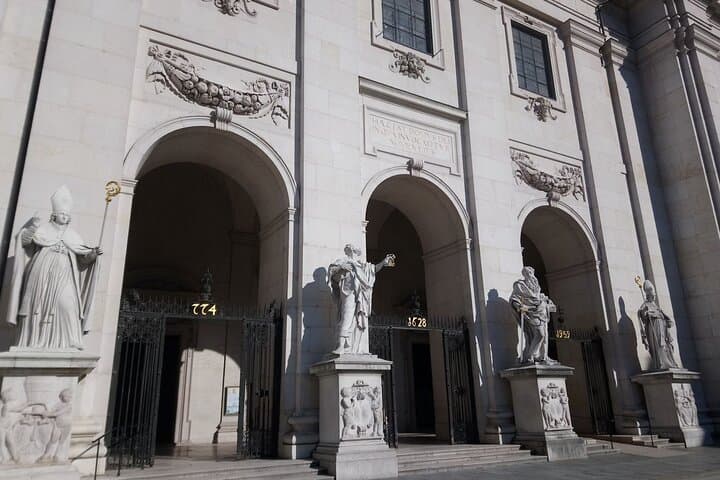 Sightseeing with the Sound of Music: A Salzburg Audio Tour