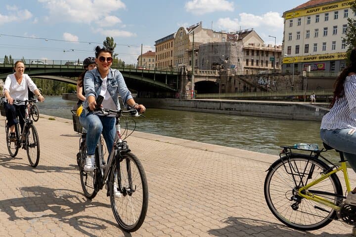 Vienna by bike in small groups max 12pax
