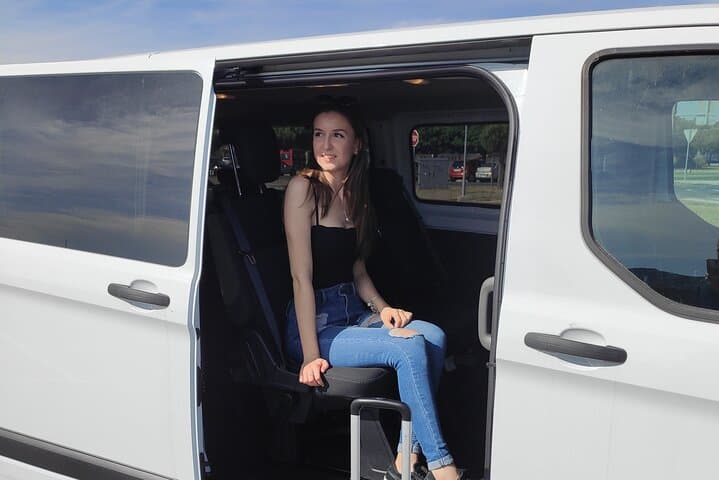 Small-Group Transfer from Vienna Airport to Koper