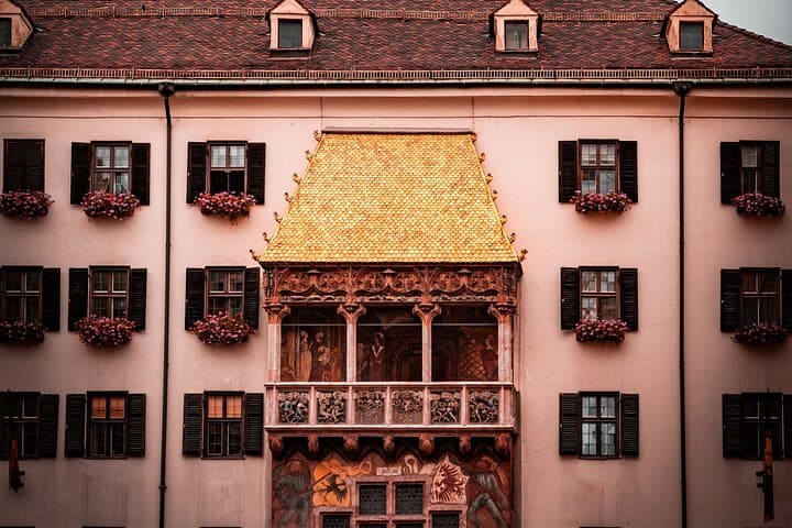 Discover the LGBT side of Innsbruck with a Local