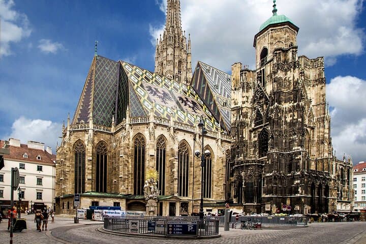 A day in the life of Vienna - Private tour with a local