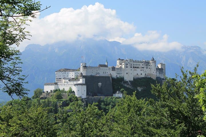 Private Salzburg City Tour by Car: Mozart, Mirabell and Old Town
