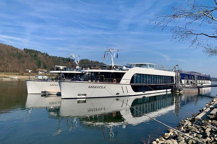 Private one way transfer from Melk to Cesky Krumlov