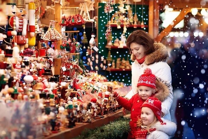Magic Christmas Private Tour in Kaprun