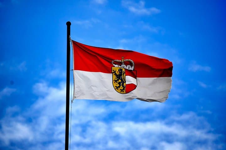 Vienna to Salzburg Private Transfer with 2 Hours for Sightseeing