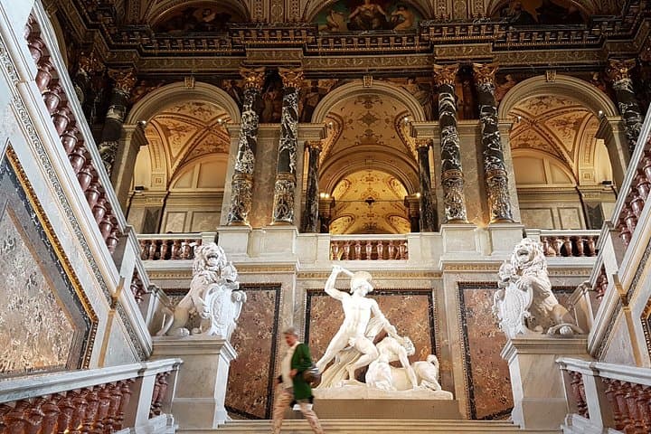 Private Tour of the Kunsthistorisches Museum: Secrets of Masterpieces | Tickets included