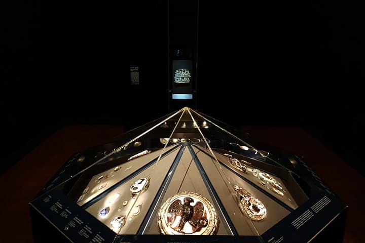 Private Tour of the Kunsthistorisches Museum: Secrets of Masterpieces | Tickets included