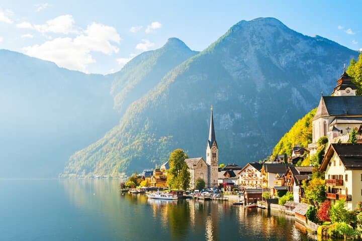 Ancient Treasures in Hallstatt: Exploration Game and Tour