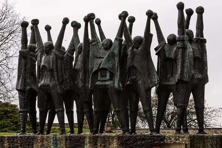 Vienna to Mauthausen Memorial Private Guided Tour By Car