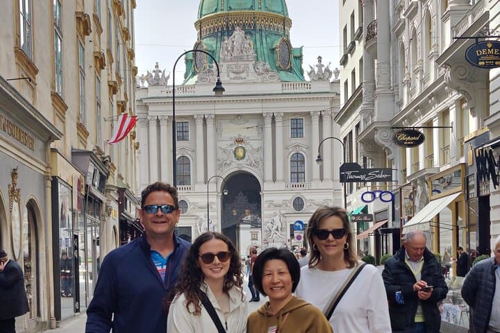 Kohlmarkt with Hofburg dome in the back.