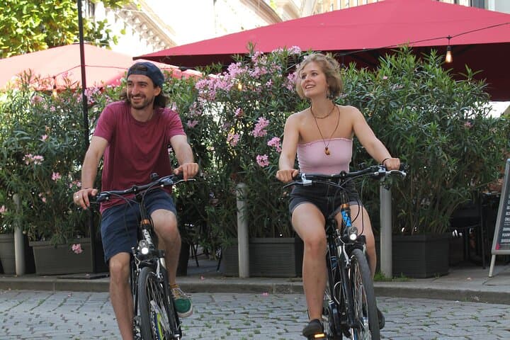 https://media-cdn.tripadvisor.com/media/attractions-splice-spp-720x480/0e/bb/9b/6e.jpgcomfortable high quality e-bikes