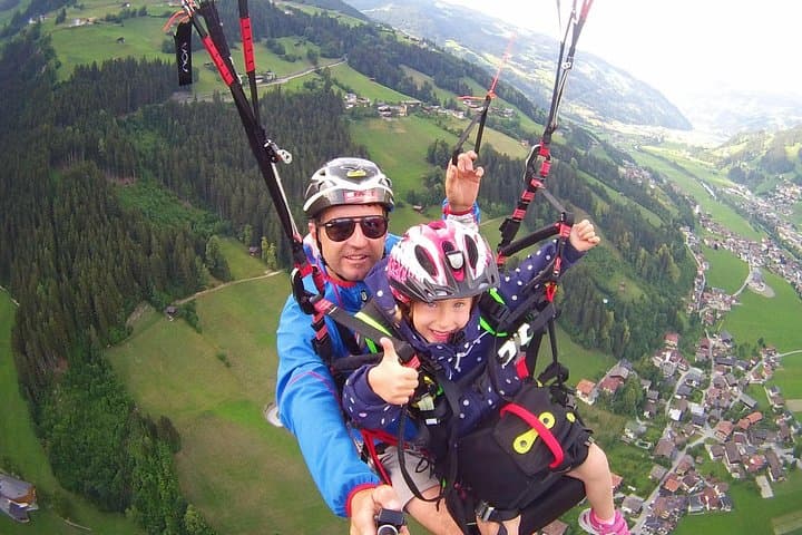 An unforgettable super high altitude flight with an indescribable view