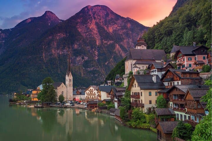 Guided Day Trip to Hallstatt with a local from Vienna