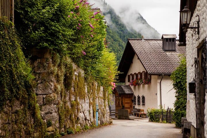Guided Day Trip to Hallstatt with a local from Vienna