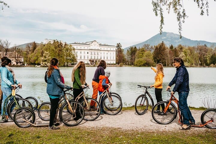 Leopoldskron with Rocky Tours on kickbikes
