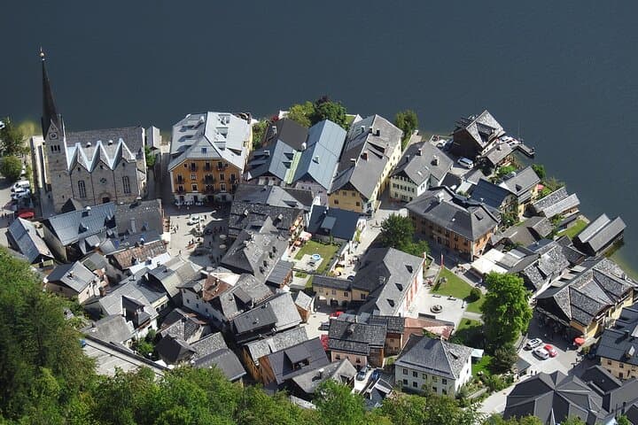 Hallstatt and Salt Mines Small-Group Tour from Salzburg