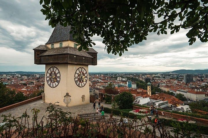 Charming Graz & Spirits Tasting: Private Relaxed Tour from Vienna