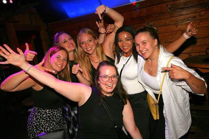 Salzburg Pubcrawl with free Shots & VIP Club Entry