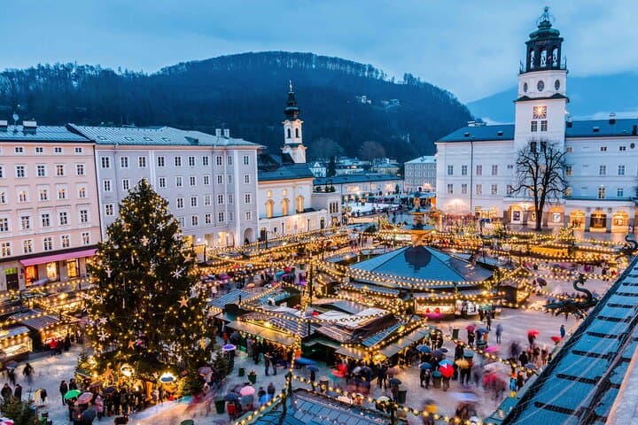 Private Christmas Market Tour to Hallstatt & Salzburg from Vienna