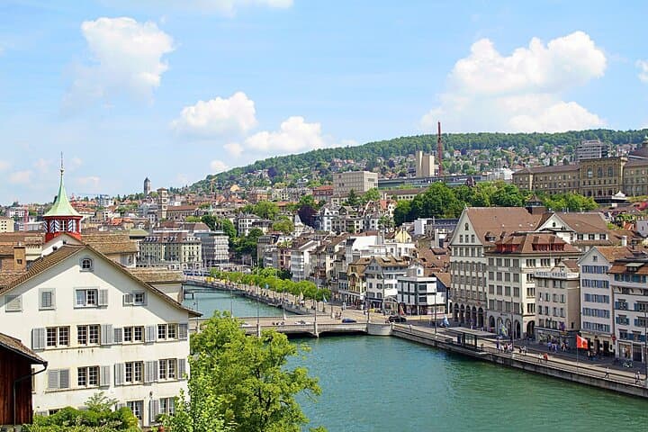 Private Hallstatt to Zurich Intercity Transfer Service