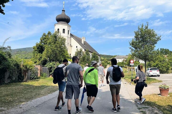 https://media-cdn.tripadvisor.com/media/attractions-splice-spp-720x480/10/0b/dc/76.jpg