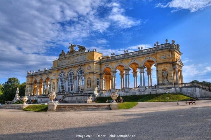 The Best of Vienna: Private Tour including Schönbrunn Palace