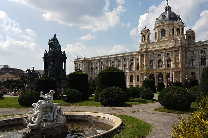 Exclusively Masterpieces: A Curated Tour of Vienna's Art Museums