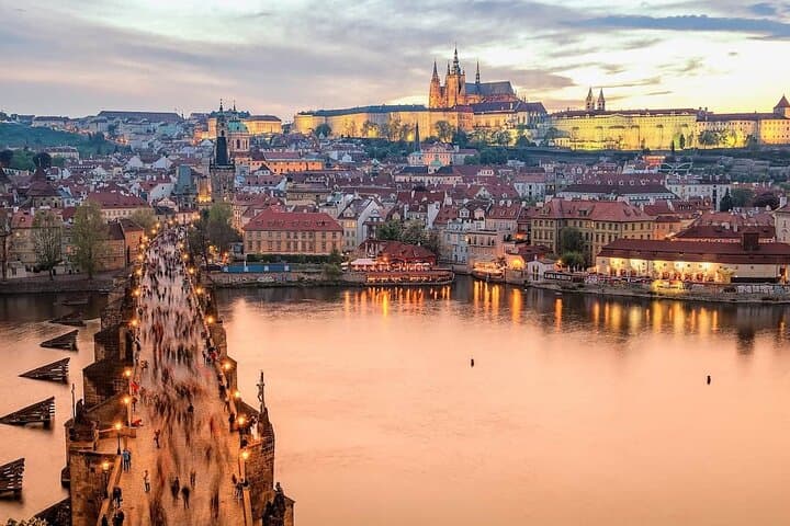 Vienna to Prague Round Trip: Private 2-Day Tour with lunches