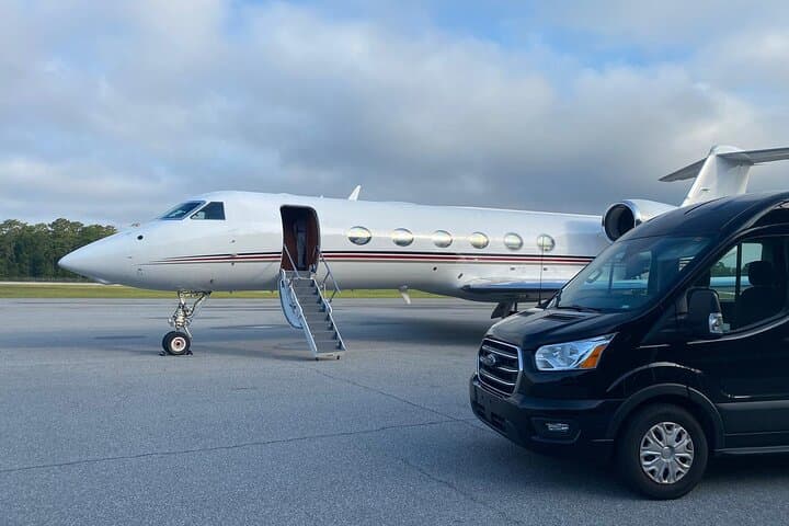 Vienna Airport (VIE) to Downtown - Round-Trip Private Transfer