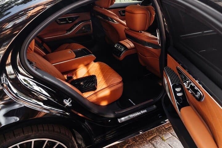 Private Airport Transfer to Vienna International Airport