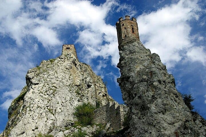 Private Tour to Bratislava & Devin Castle: Iron Curtain & Royals