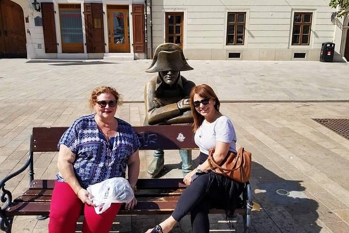 2 Day Tour From Vienna to Bratislava, Prague with private guides