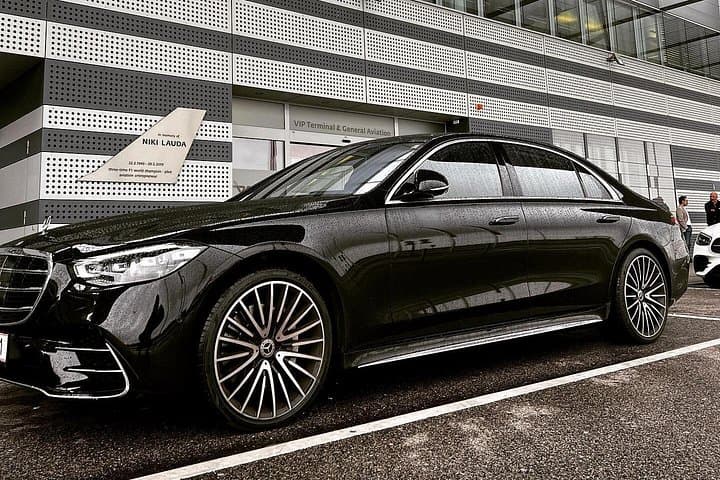 Private Airport Transfer From Vienna Airport to Vienna