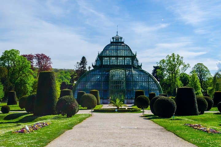 Vienna: Melk Abbey and Schonbrunn Palace Private Guided Tour