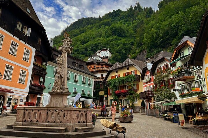 Private Day Trip from Vienna to Hallstatt, Wolfgangsee & Salzburg