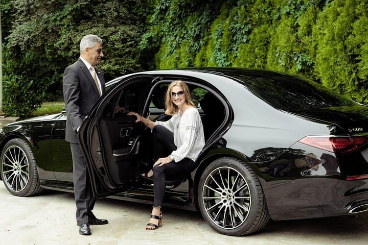 Vienna International Airport Business Transfer to Vienna City