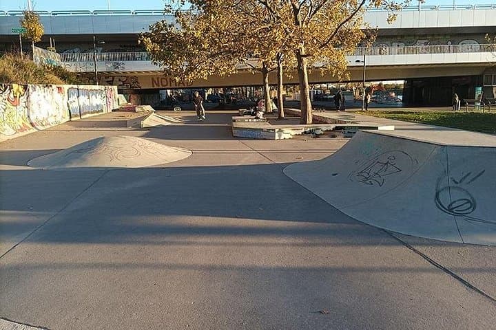 Skateboarding in Vienna – Experience skating and new friends in the skate park