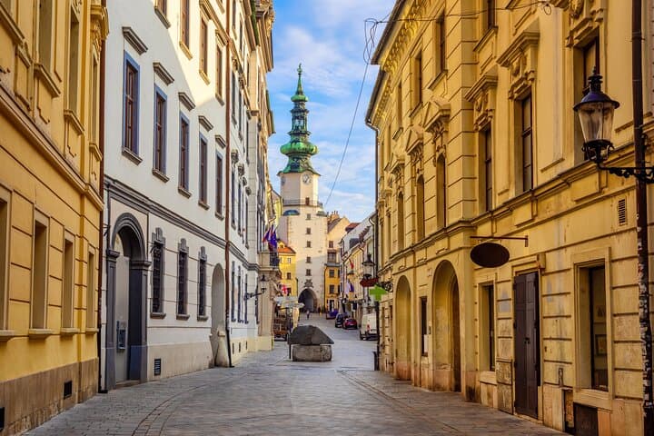 Private Tour of Bratislava and Local Guide from Vienna